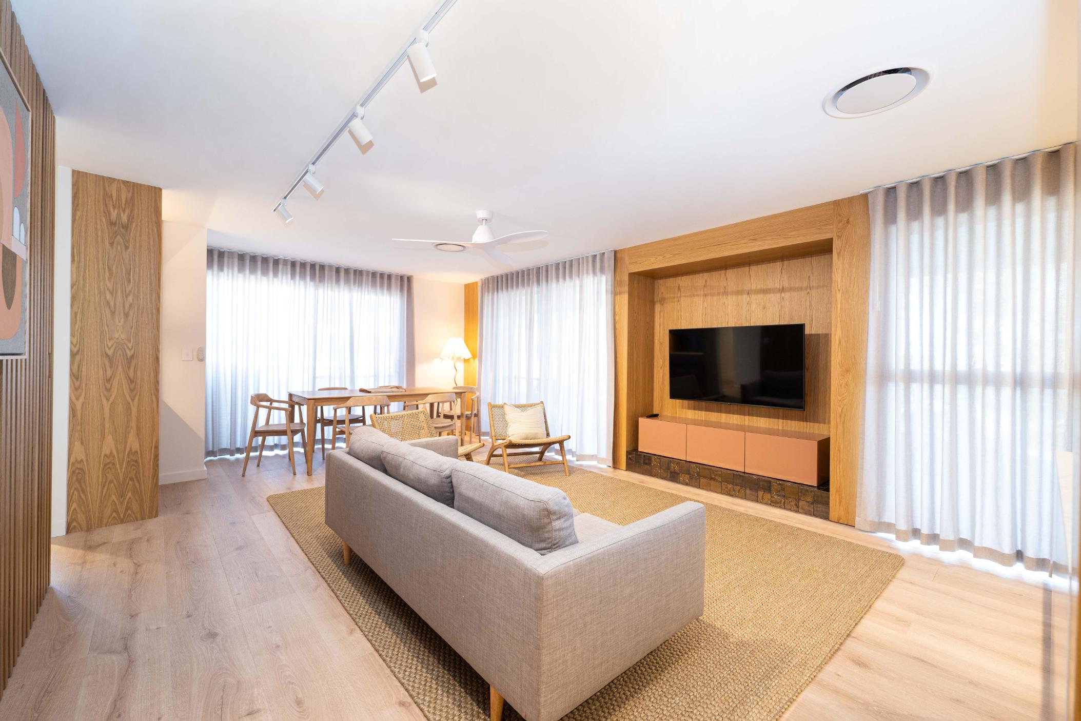 Apartment 28 04